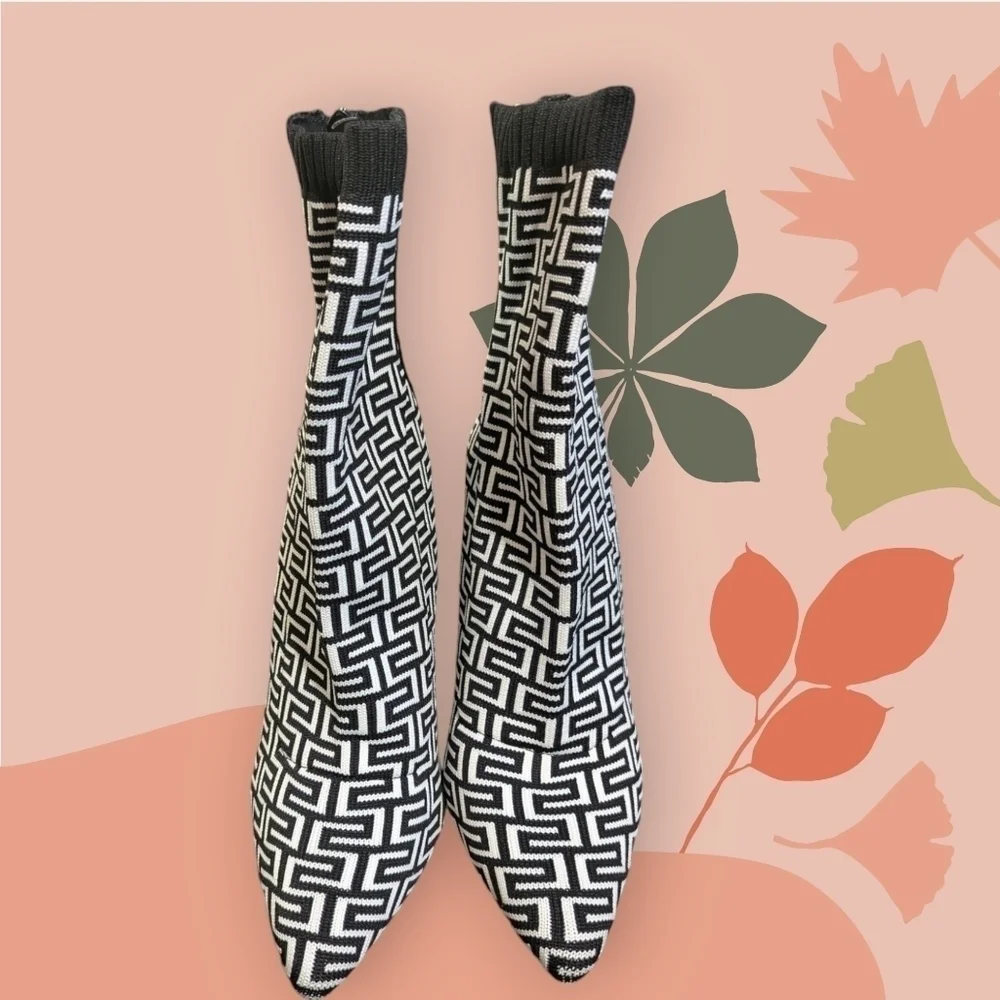 EUC Anne Michelle Geometric Sock Booties Size 7 1/2